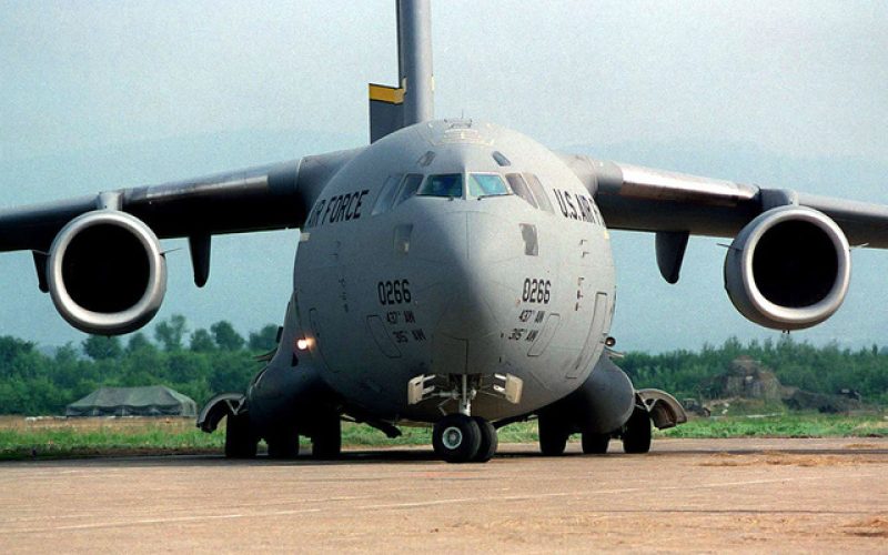 A C-17A Globemaster III aircraft, from the 437th and 315th Airlift Wing, Charleston Air Force Base, South Carolina, proceeding to the runway of Task Force Eagle, Tuzla, Bosnia and Herzegovina, during Operation JOINT ENDEAVOR.